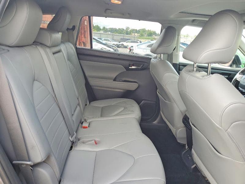 2021 TOYOTA HIGHLANDER XLE XLE 11