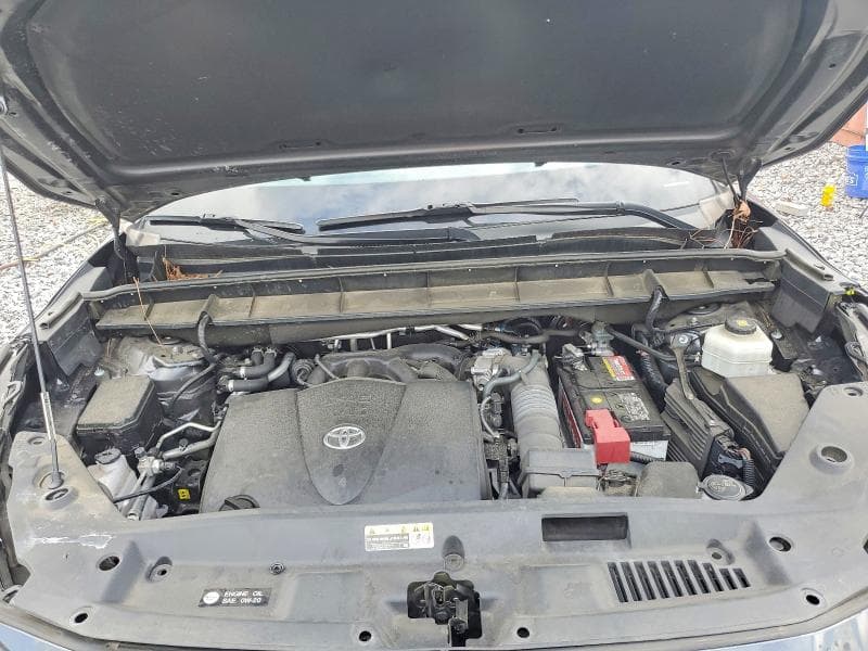2021 TOYOTA HIGHLANDER XLE XLE 12