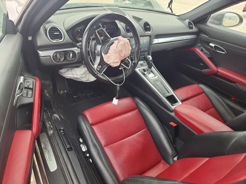 2018 PORSCHE CAYMAN 8