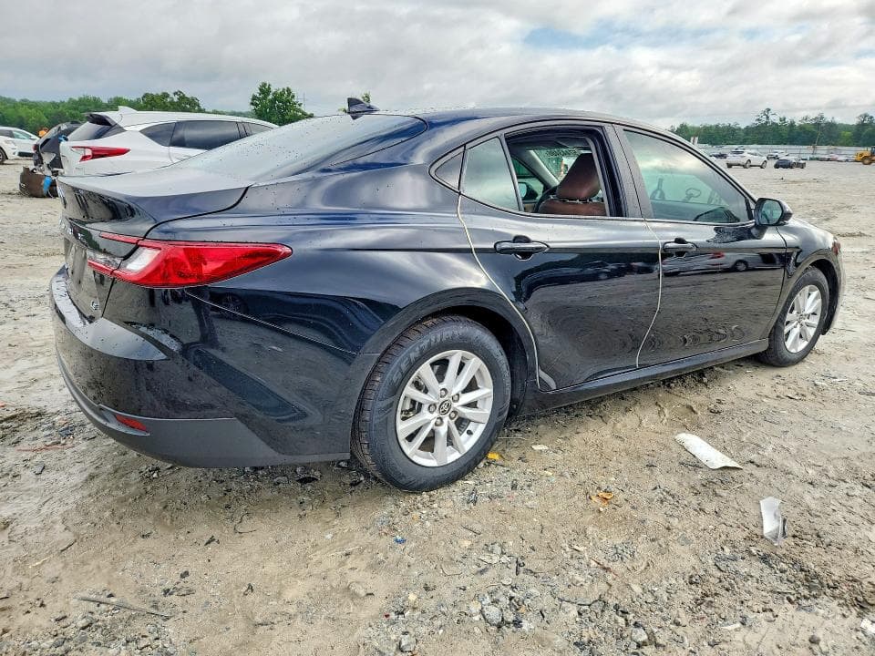 2025 TOYOTA CAMRY LE 3