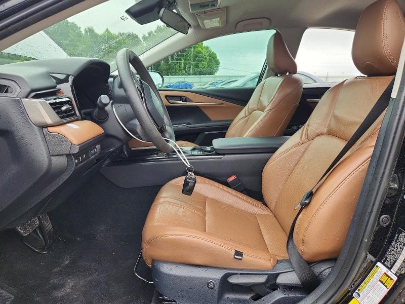 2025 TOYOTA CAMRY LE 7