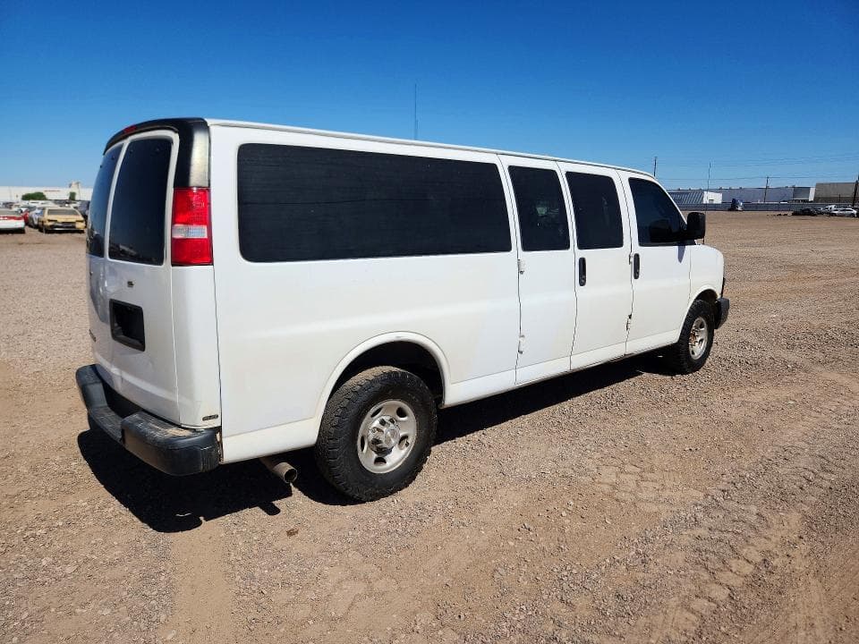 2020 CHEVROLET EXPRESS G3500 LS PASSENGER VAN LS 4
