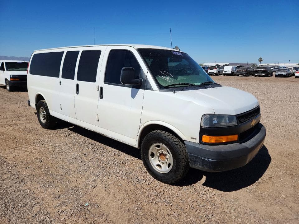 2020 CHEVROLET EXPRESS G3500 LS PASSENGER VAN LS 5
