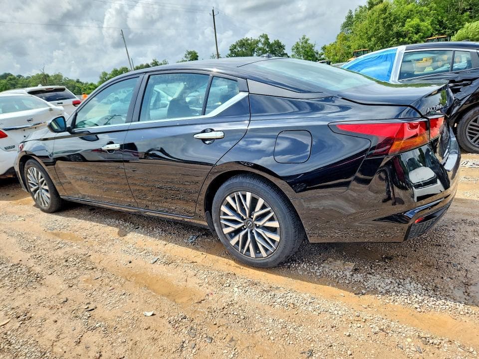 2025 NISSAN ALTIMA SV 2
