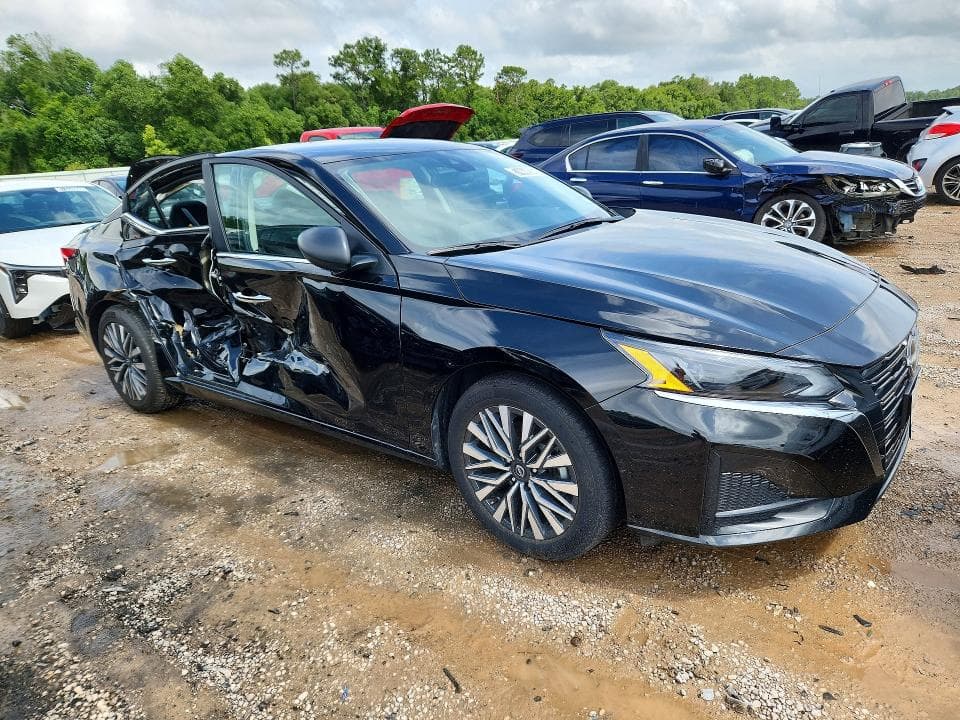 2025 NISSAN ALTIMA SV 4