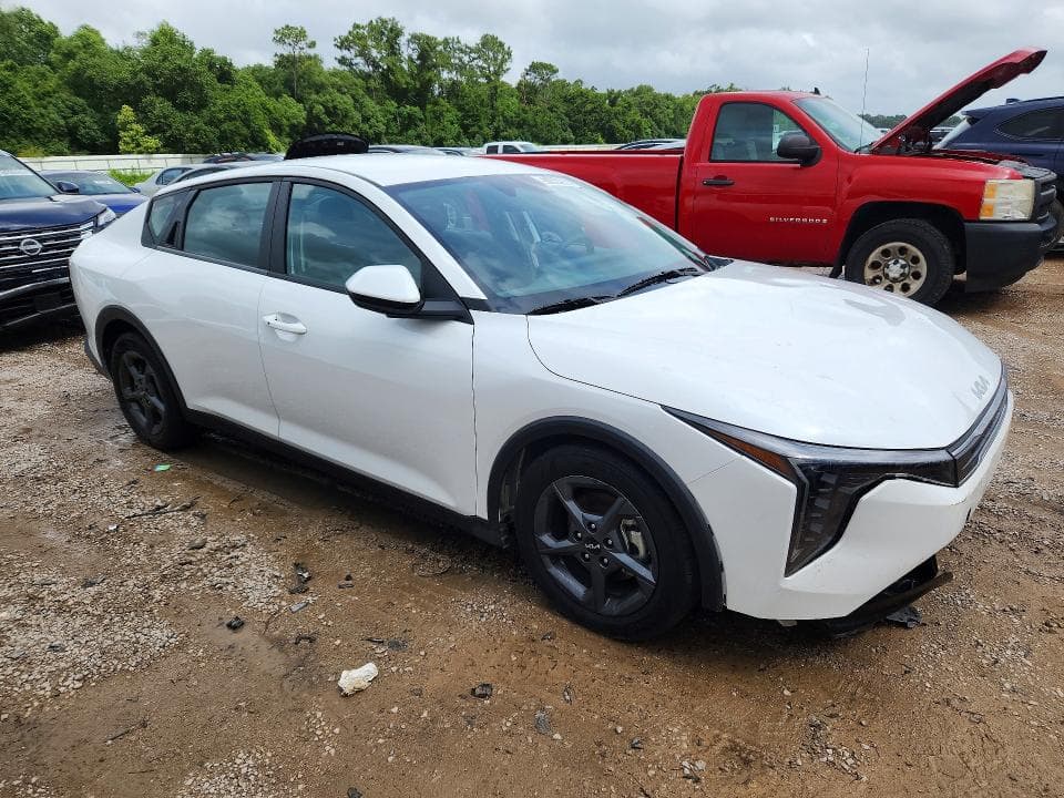 2025 KIA K4 LXS 4
