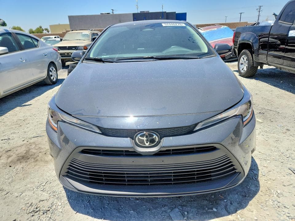 2025 TOYOTA COROLLA LE 5