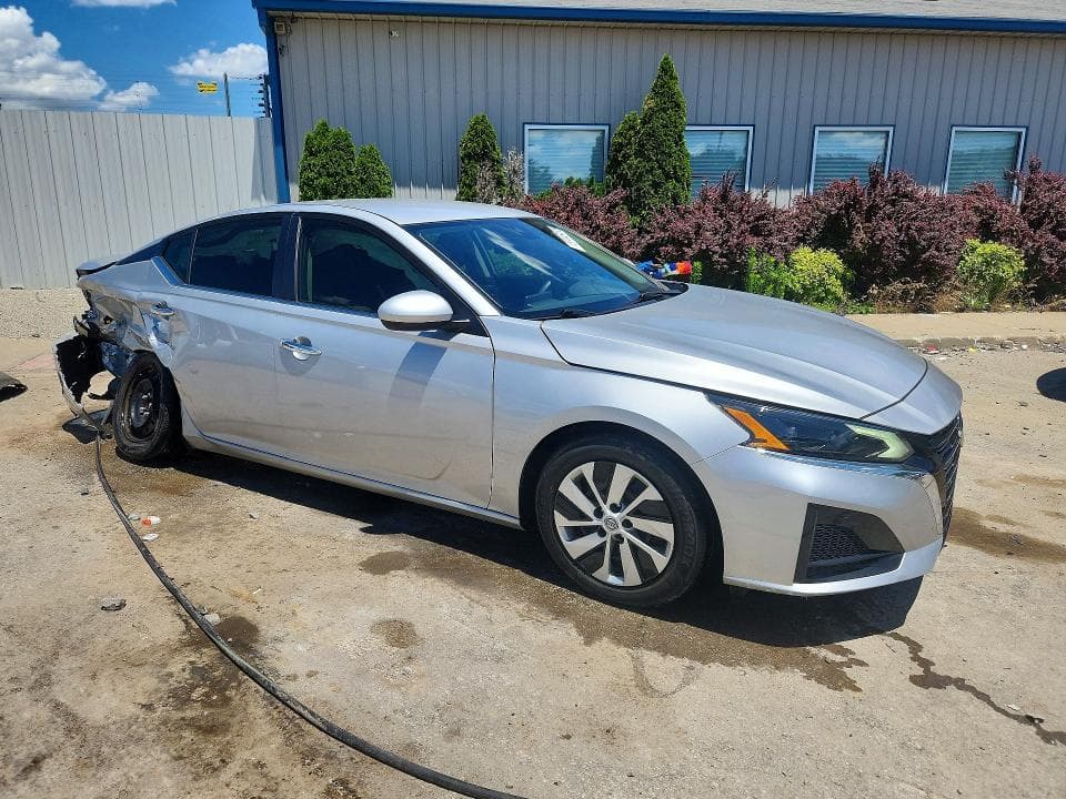 2023 NISSAN ALTIMA S S 4