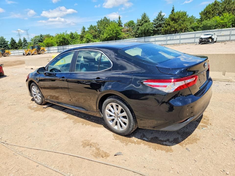 2018 TOYOTA CAMRY LE 2