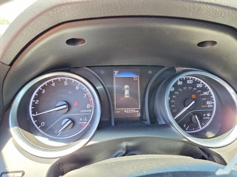 2018 TOYOTA CAMRY LE 9