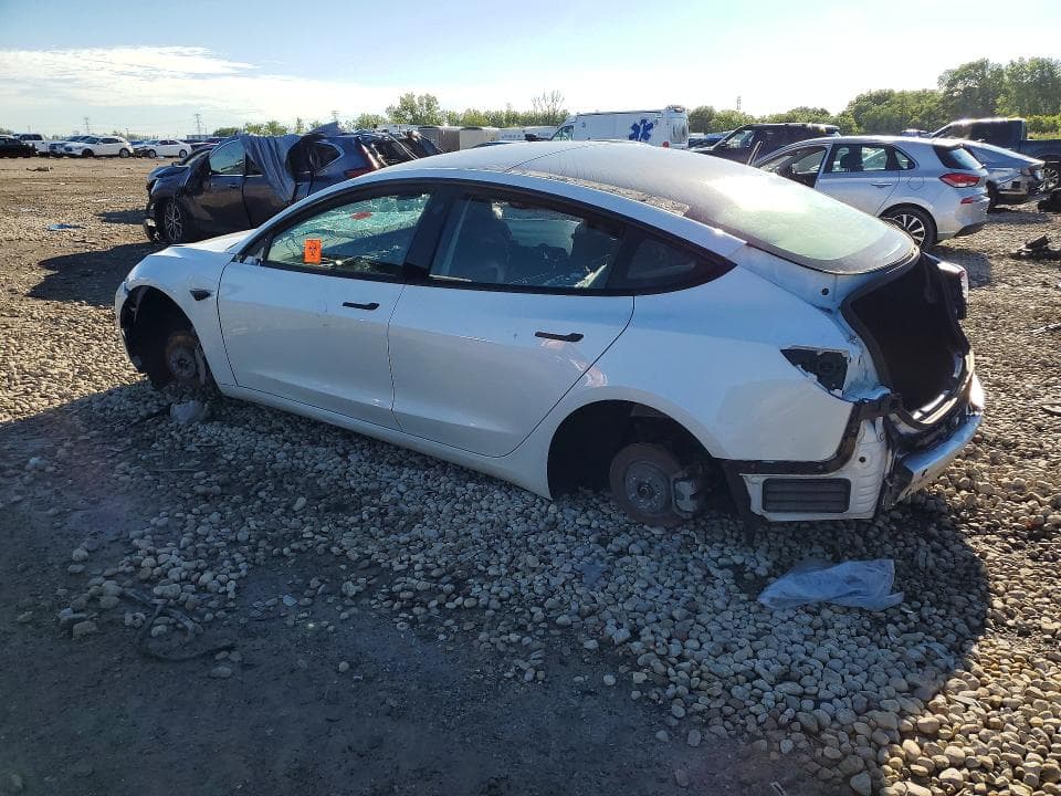 2022 TESLA MODEL 3 2
