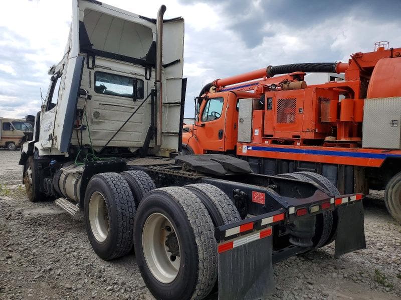2016 VOLVO VN VNL VNL 3