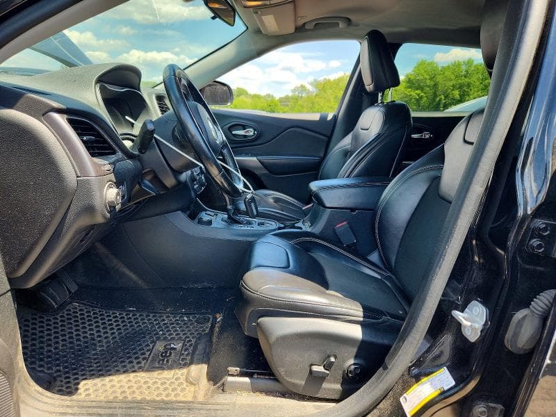 2019 JEEP CHEROKEE LATITUDE PLUS 7