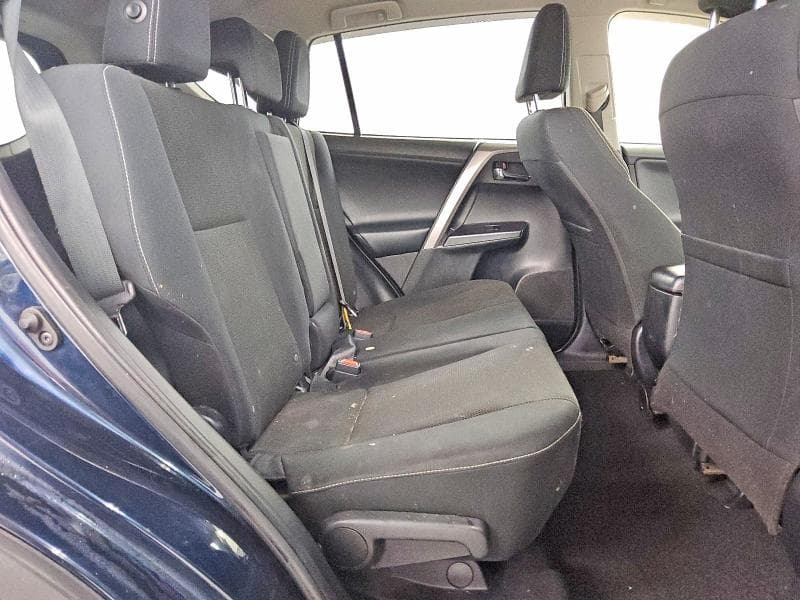 2018 TOYOTA RAV4 XLE 10