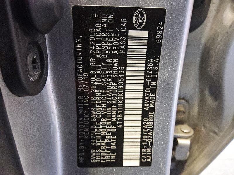 2019 TOYOTA CAMRY SE 12