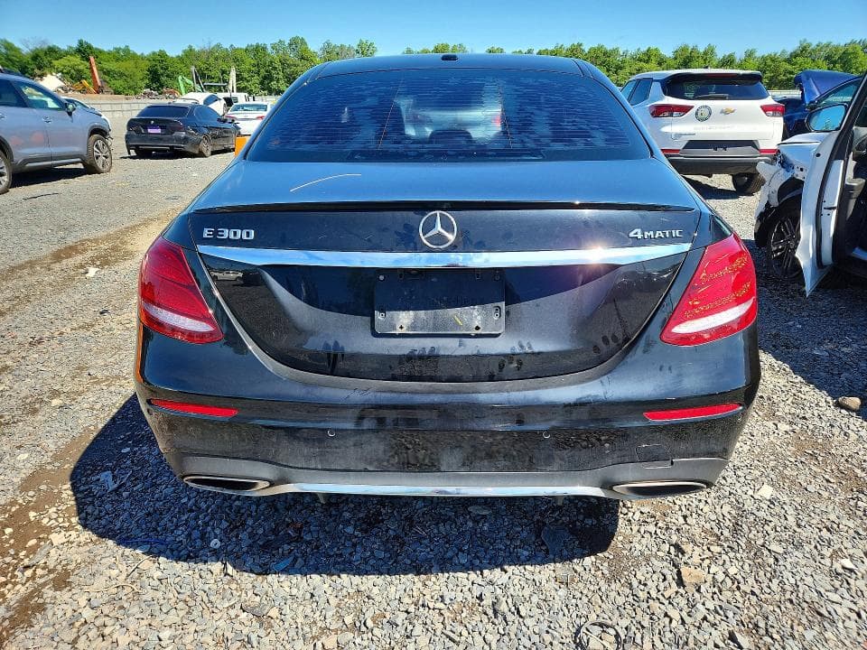 2017 MERCEDES-BENZ E 300 4MATIC 6