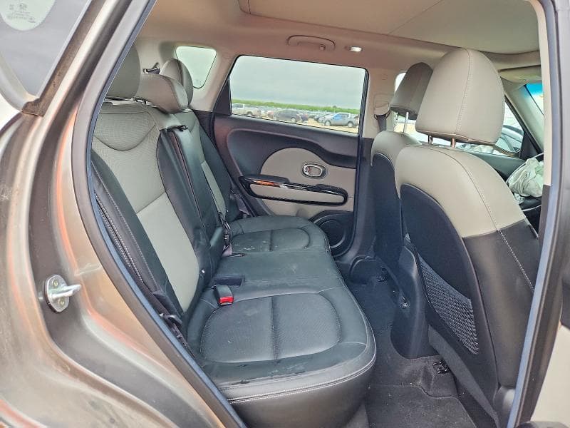 2017 KIA SOUL + 10