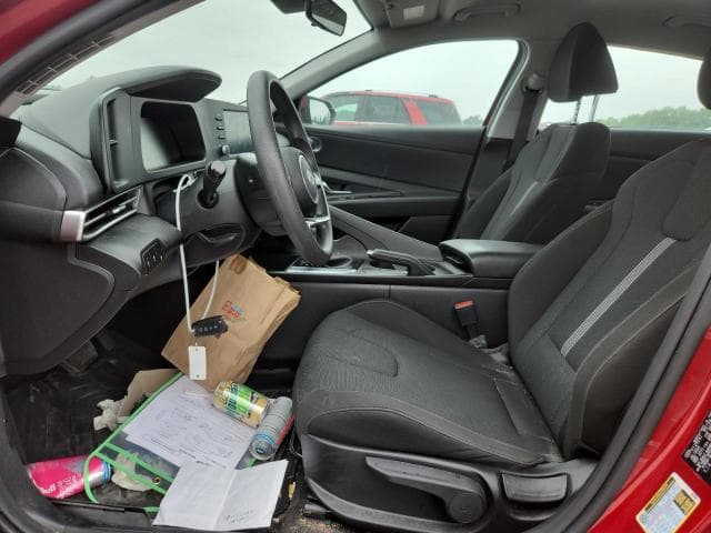 2025 HYUNDAI ELANTRA SE SE 7