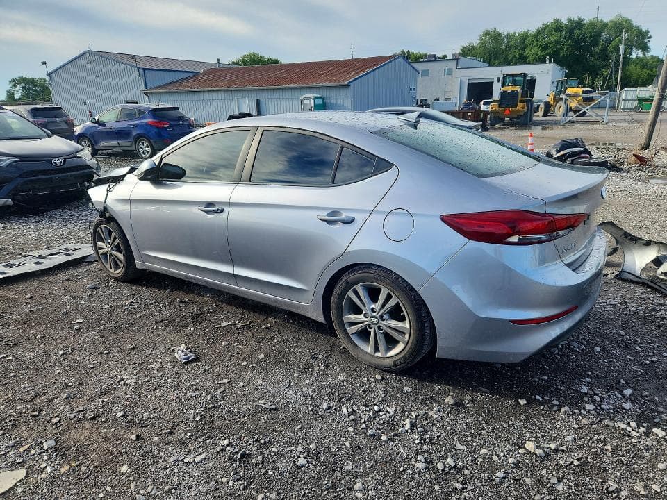 2017 HYUNDAI ELANTRA SE 2