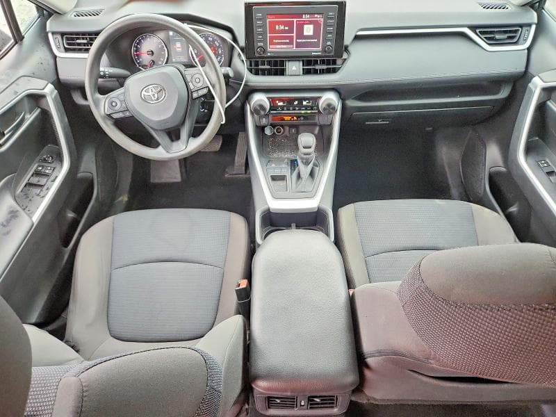 2022 TOYOTA RAV4 LE LE 8