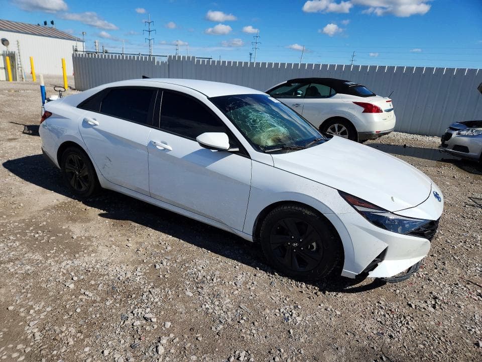 2021 HYUNDAI ELANTRA SEL 4