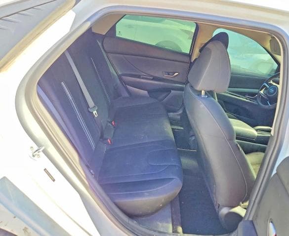 2021 HYUNDAI ELANTRA SEL 10