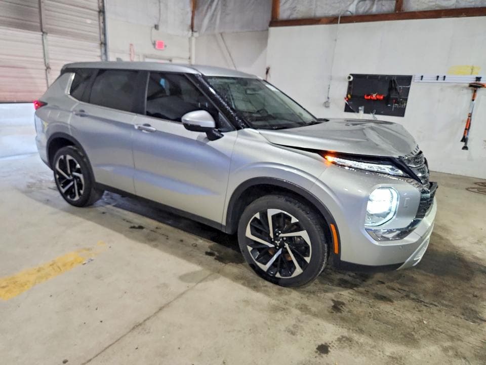 2024 MITSUBISHI OUTLANDER SE SE 4