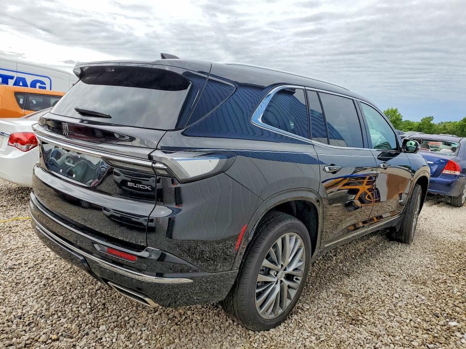 2025 BUICK ENCLAVE AVENIR 3