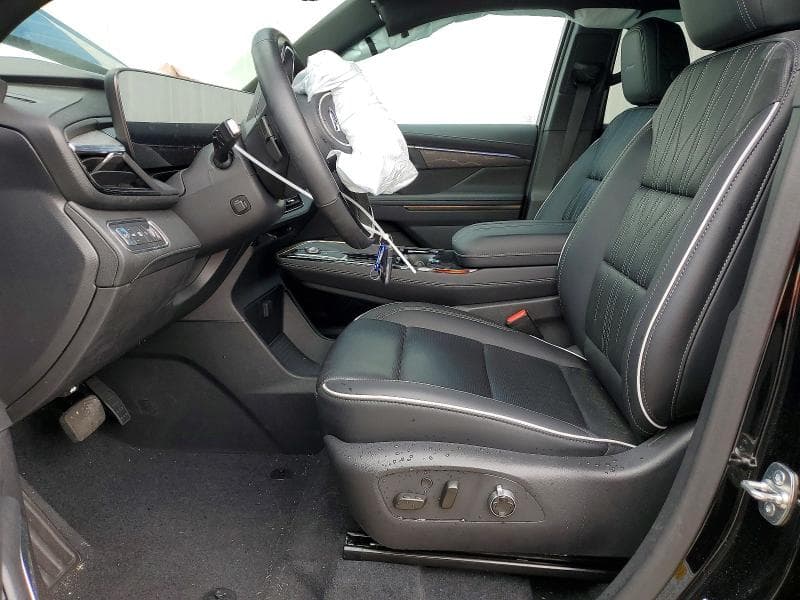 2025 BUICK ENCLAVE AVENIR 7