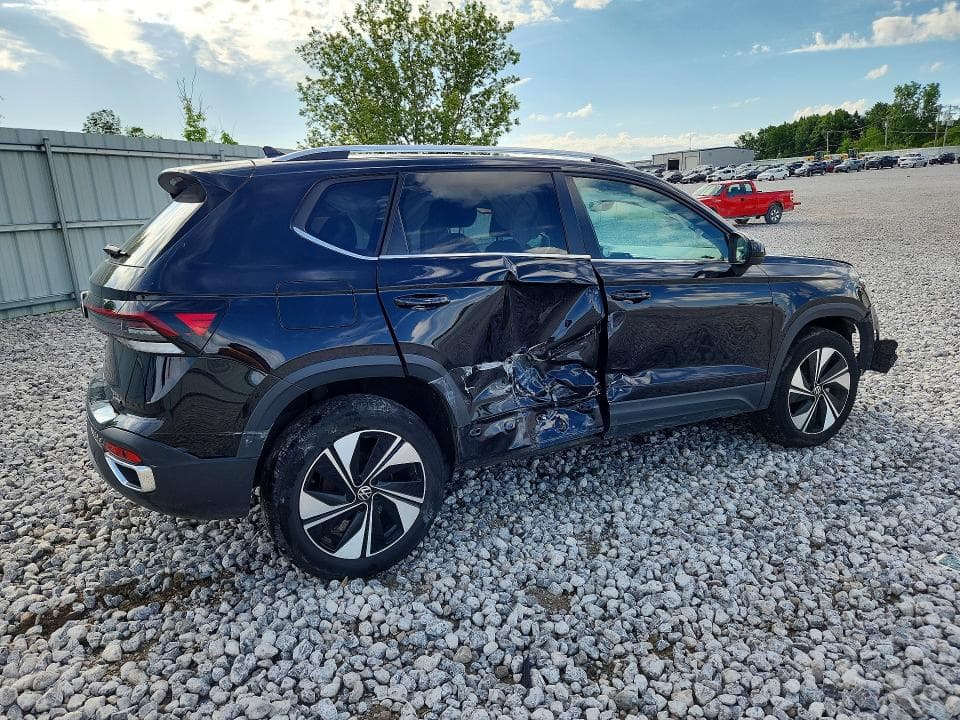 2025 VOLKSWAGEN TAOS SE 3