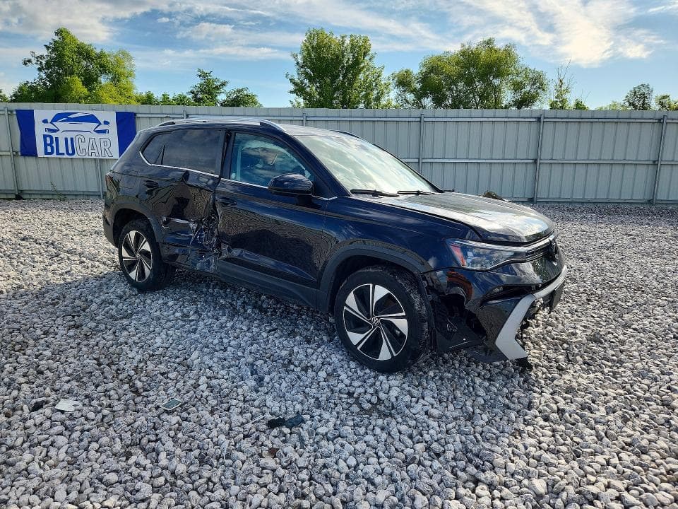 2025 VOLKSWAGEN TAOS SE 4