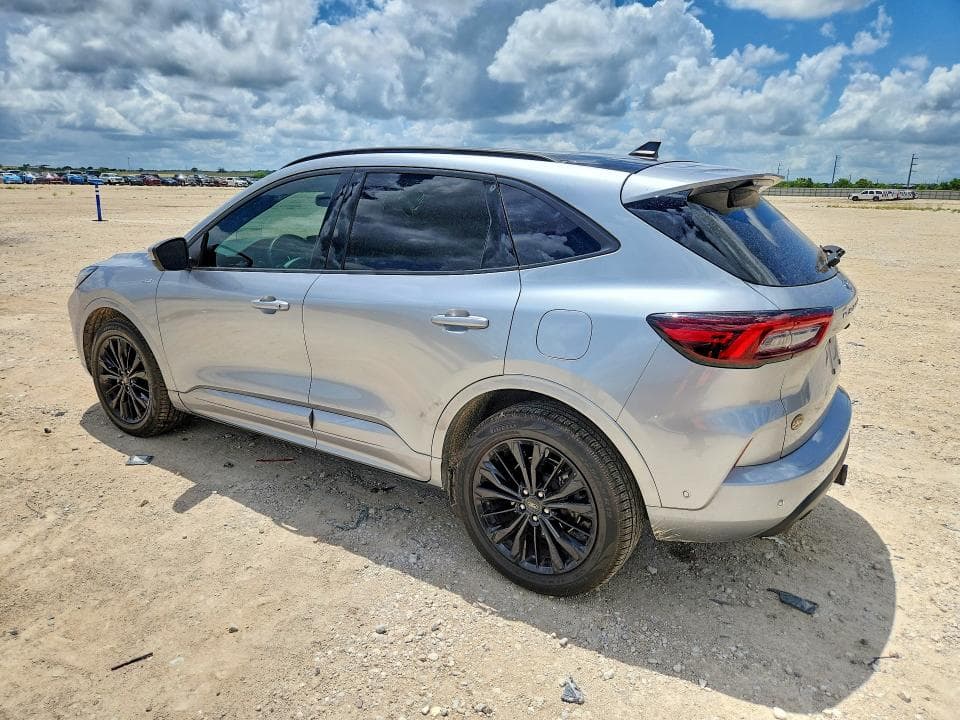 2023 FORD ESCAPE ST LINE SELECT 2