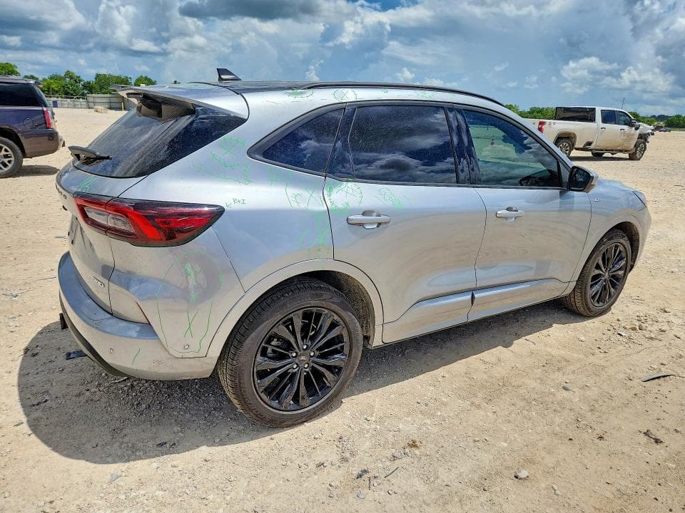 2023 FORD ESCAPE ST LINE SELECT 3