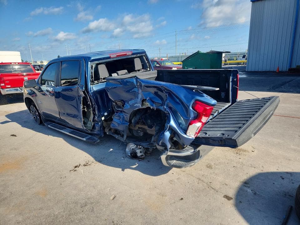 2024 CHEVROLET SILVERADO LT 2