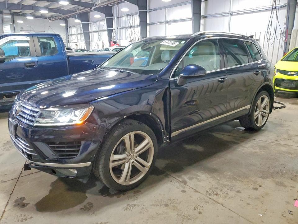 2017 VOLKSWAGEN TOUAREG EXECUTIVE - 1