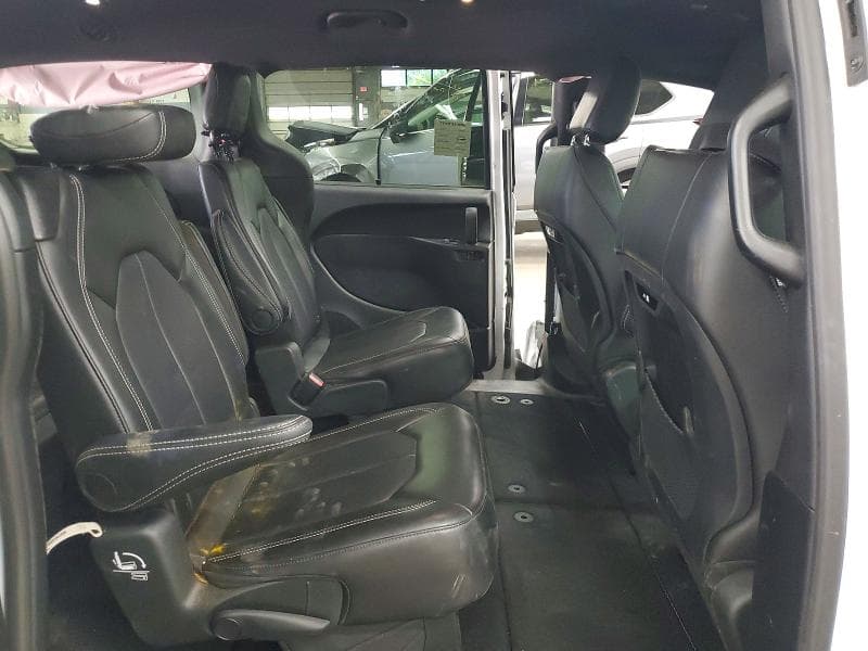 2026 CHRYSLER PACIFICA SELECT 11