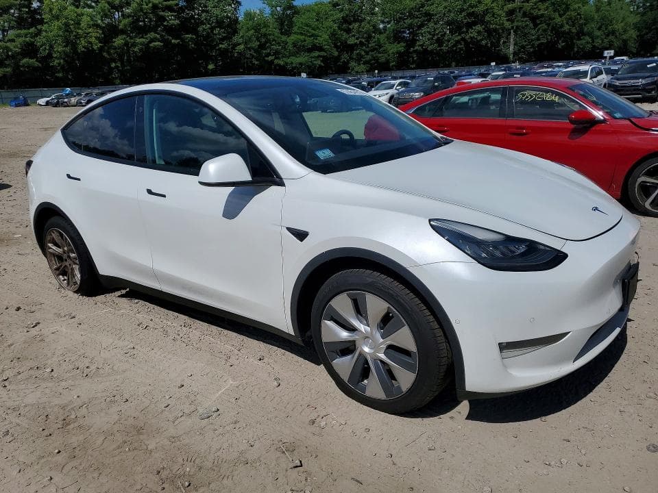 2021 TESLA MODEL Y 4