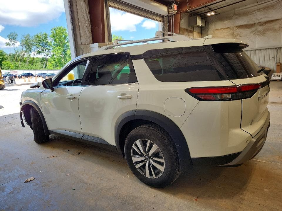 2024 NISSAN PATHFINDER SL 2