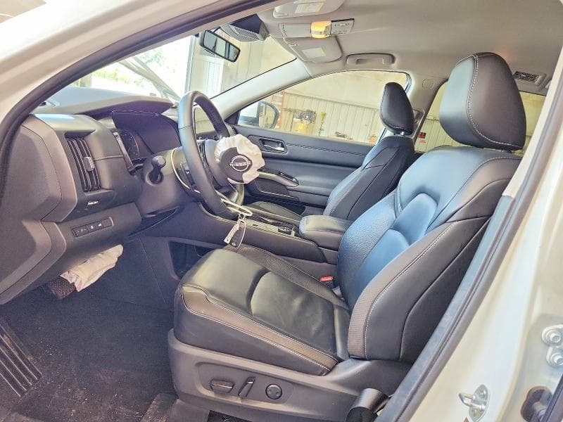 2024 NISSAN PATHFINDER SL 7