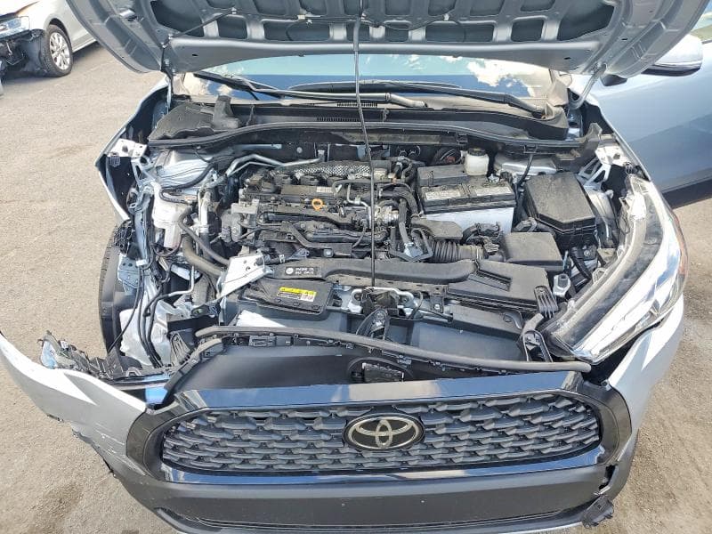 2023 TOYOTA COROLLA CROSS LE 11
