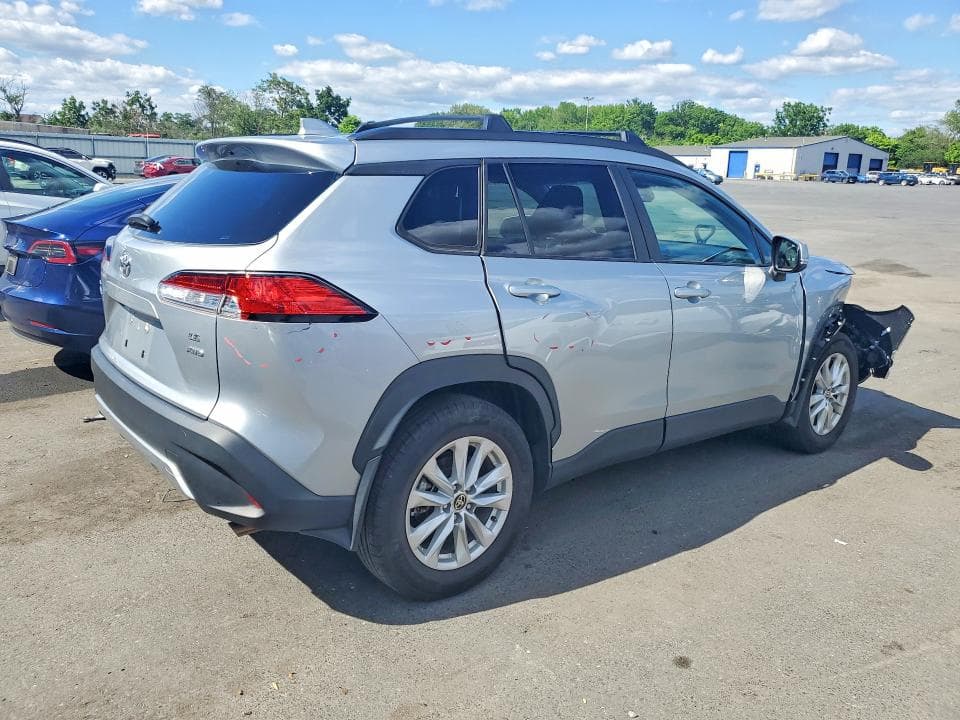 2023 TOYOTA COROLLA CROSS LE 3
