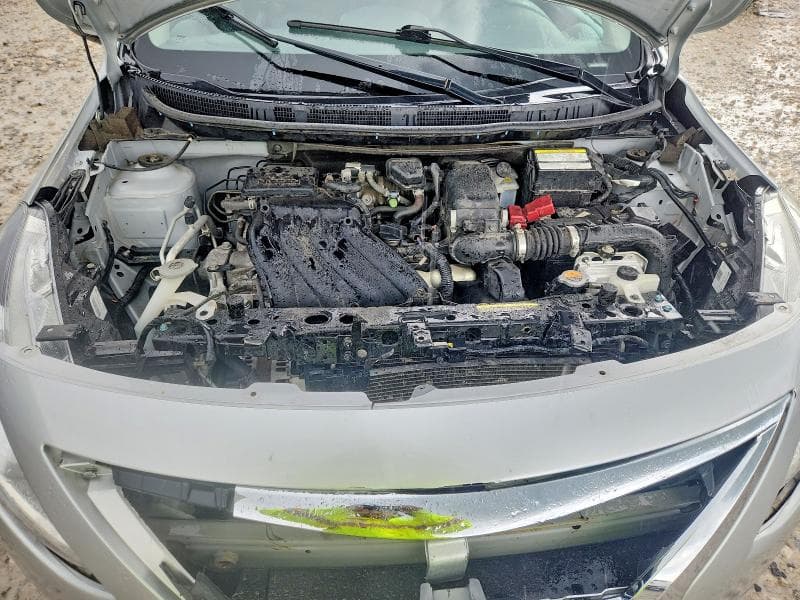 2019 NISSAN VERSA SV 11