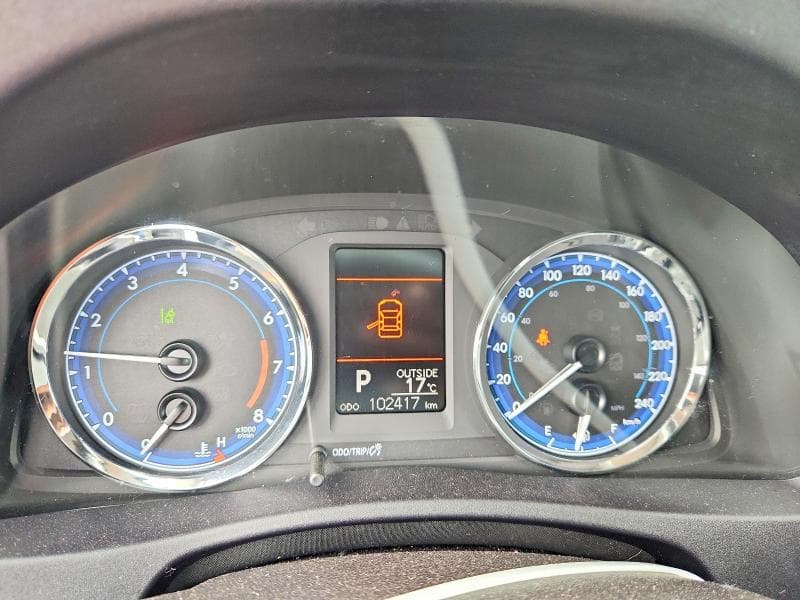 2018 TOYOTA COROLLA L 9
