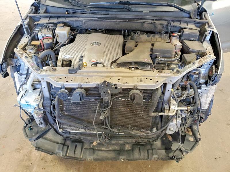 2017 TOYOTA HIGHLANDER HYBRID LE 12