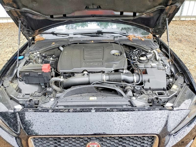2019 JAGUAR XE 11