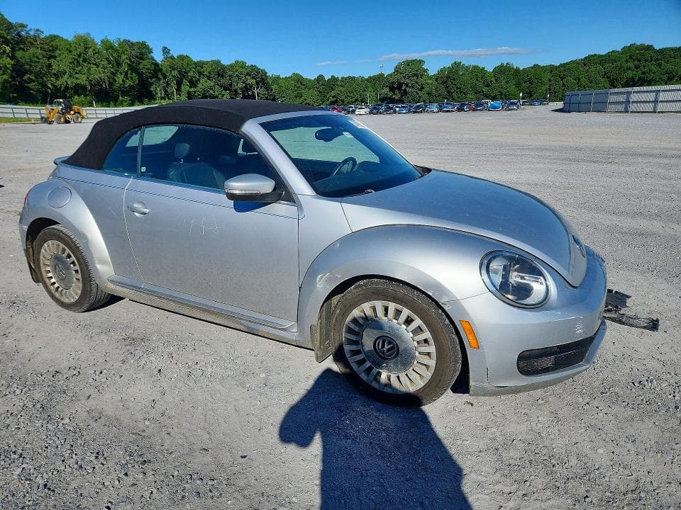 2016 VOLKSWAGEN BEETLE 4