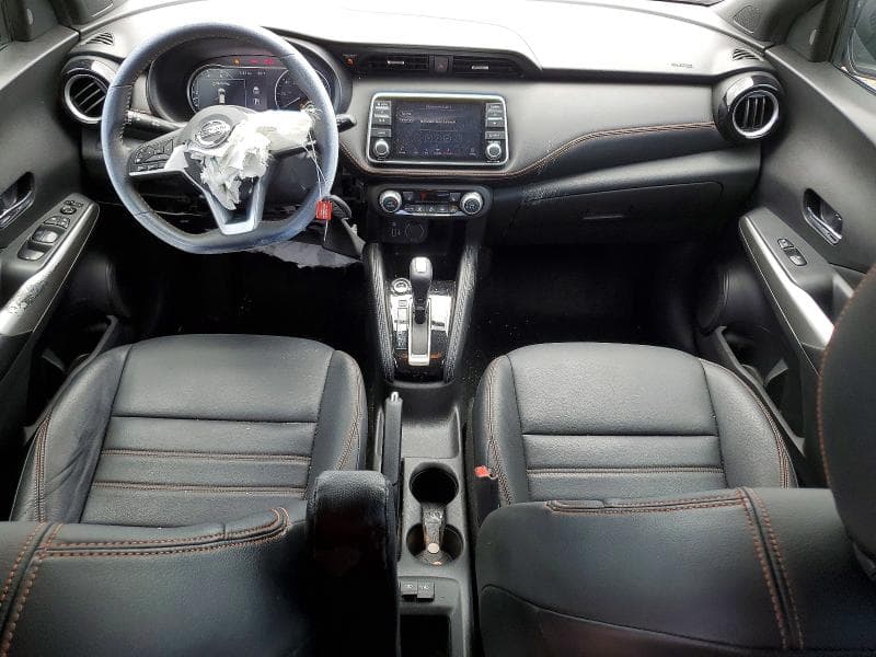 2019 NISSAN KICKS SR 8