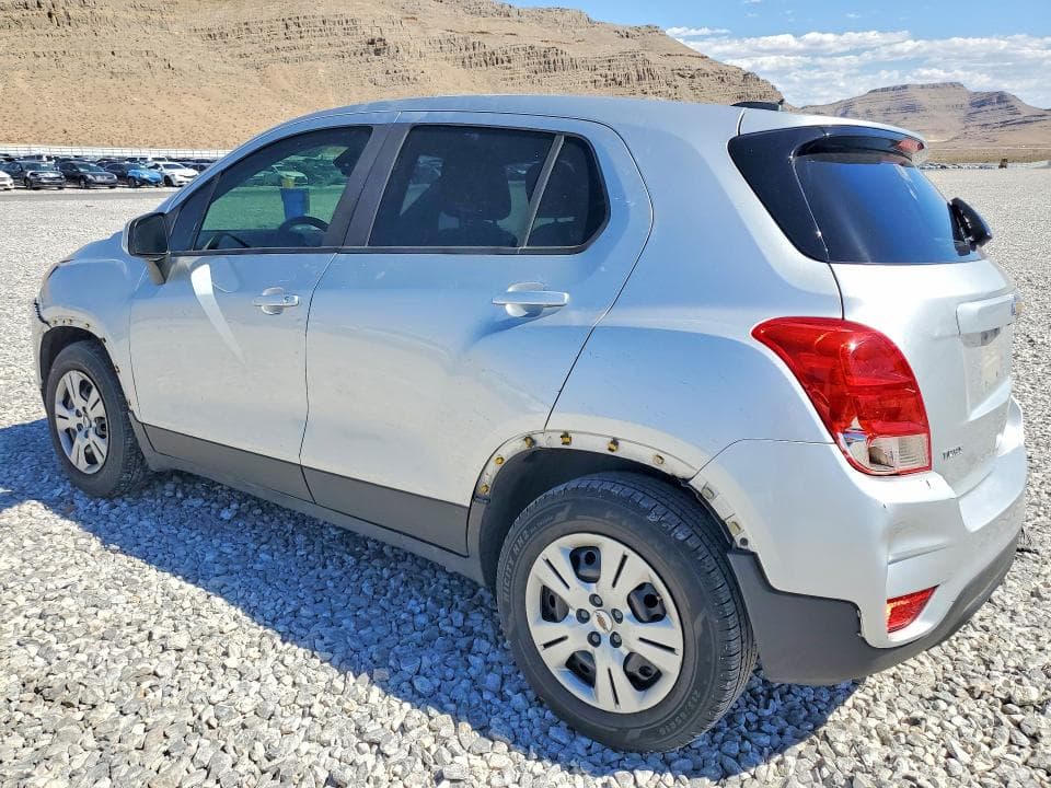 2017 CHEVROLET TRAX LS 2