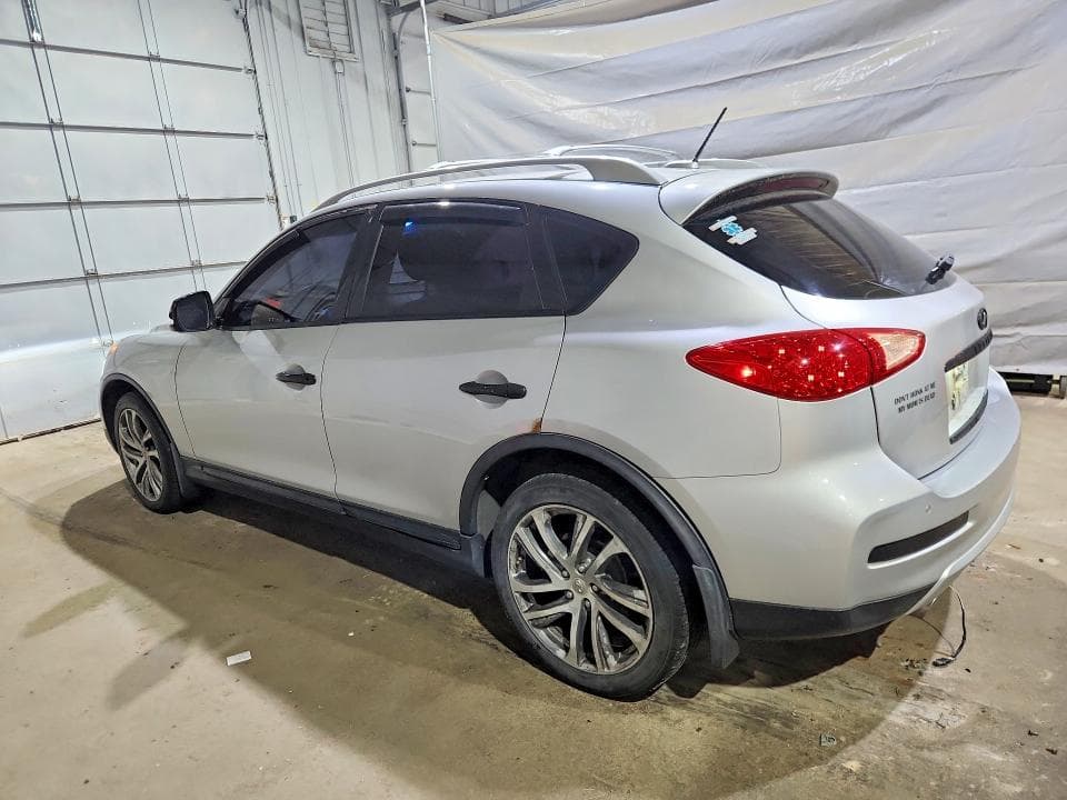 2017 INFINITI QX50 BASE 2