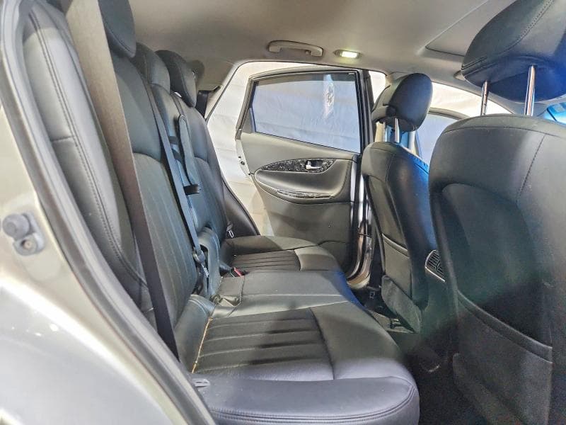2017 INFINITI QX50 BASE 11